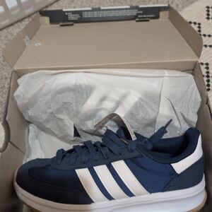RUN 70s 2.0 BRAND NEW IN BOX Adidas Blue and White Sneakers Sz7